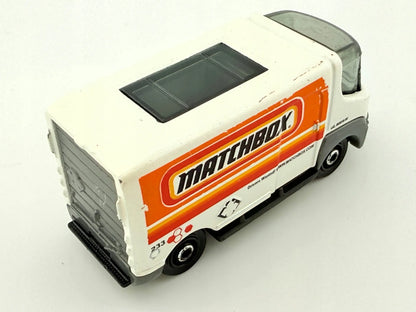 Electric Van Matchbox 2017 Biały 1:64 – zdjęcie 7