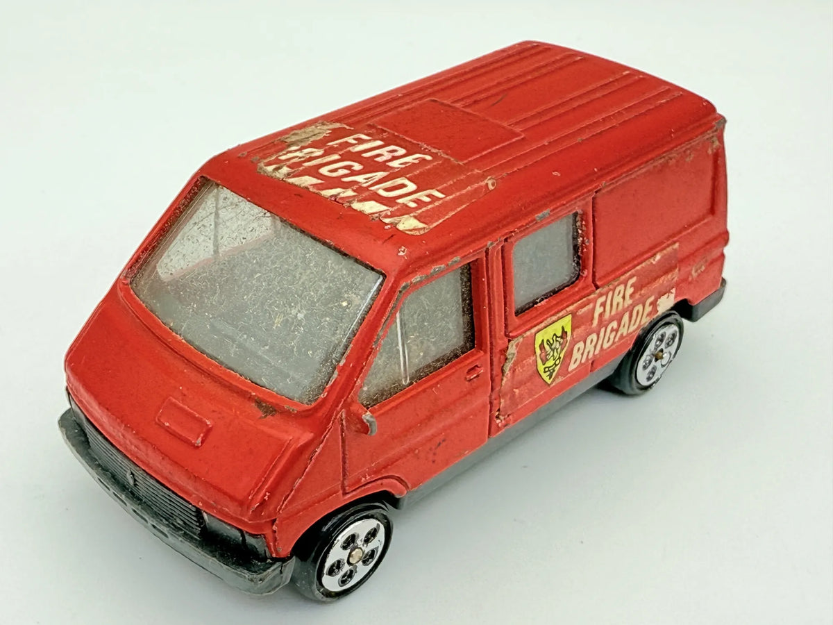 1985 RENAULT TRAFIC FIRE BRIGADE VAN, VINTAGE Model Die cast, Czerwony 1:64 – zdjęcie 8
