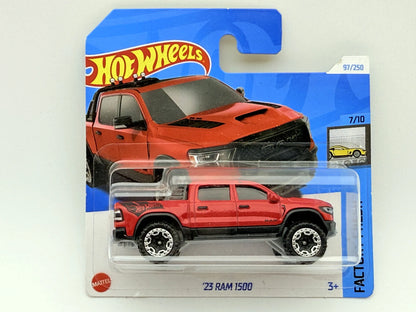 '23 Ram 1500 Hot Wheels Czerwony 1:64 – zdjęcie 6