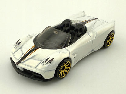 PAGANI HUAYRA ROADSTER, Hot Wheels 2017, Resoraki Die cast DTW86 Biały 1:64 – zdjęcie 7