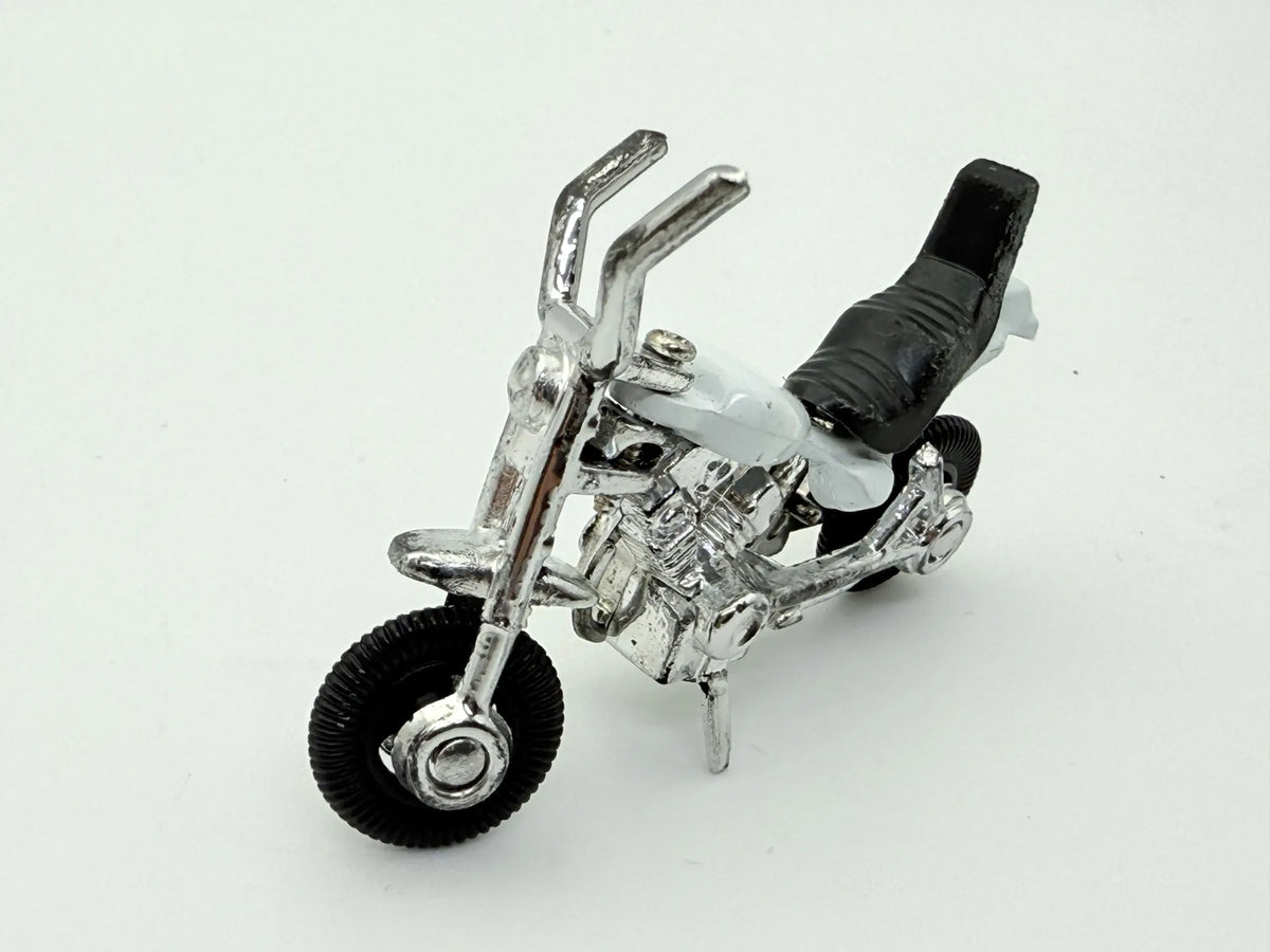Motocykl Biało-Czarny 1:64 Made in Macao – zdjęcie 6