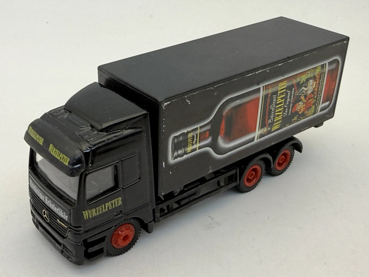Ciężarówka Mercedes-Benz Actros High Speed Czarny 1:64 Wurzelpeter – zdjęcie 8