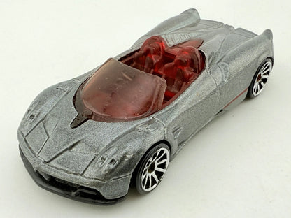 Pagani Huayra Roadster Hot Wheels Srebrny 1:64 – zdjęcie 8