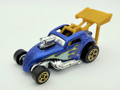 Fiat 500 C Hot Wheels Niebieski 1:64 – zdjęcie 7