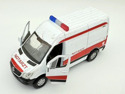 MERCEDES-BENZ SPRINTER PANEL VAN, Welly, Karetka Die cast 43730 Biały 1:43 – zdjęcie 9