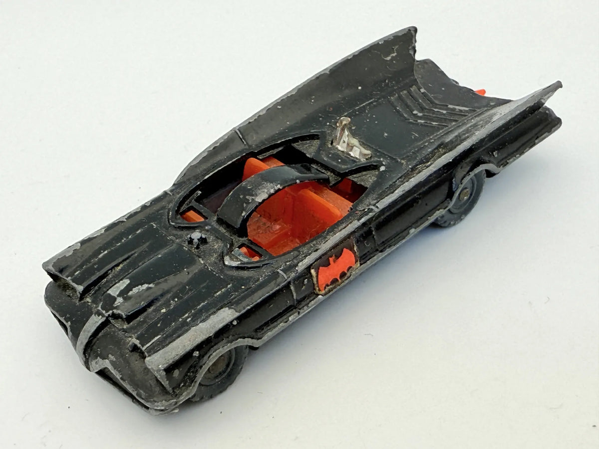 Batmobile Husky Czarny 1:64 – zdjęcie 6