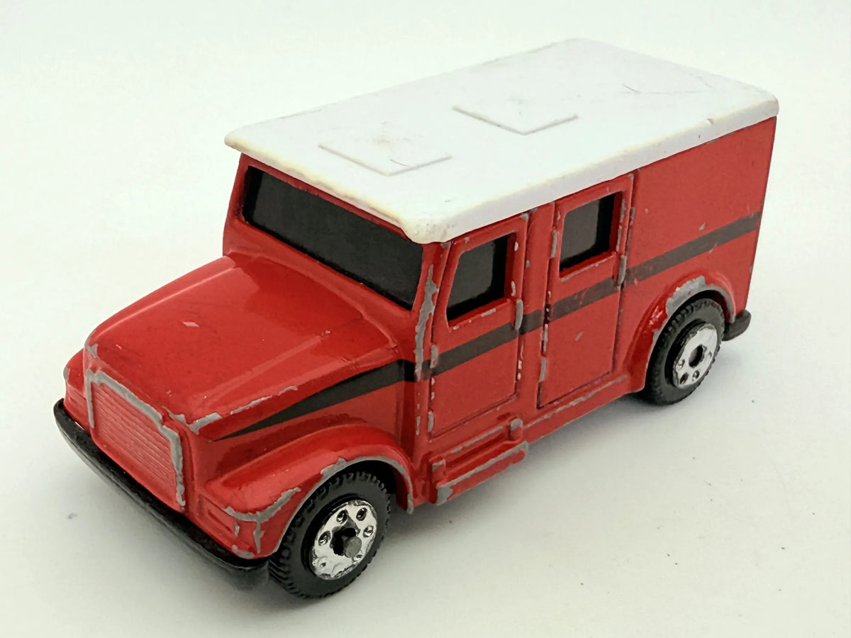 Armored Van Maisto Czerwony 1:64 – zdjęcie 8