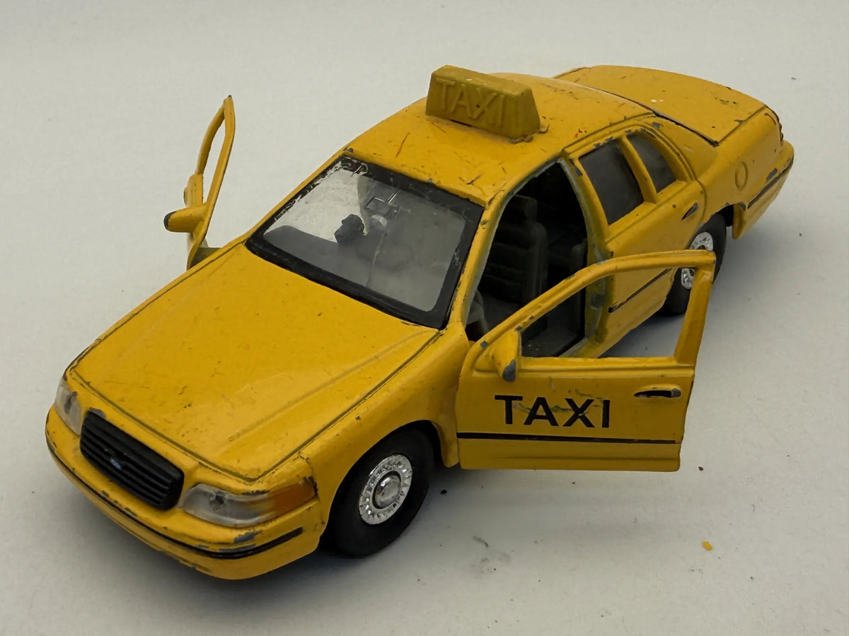 FORD 1999 CROWN VICTORIA TAXI WELLY 1999 ŻÓŁTY 1:29 – zdjęcie 8