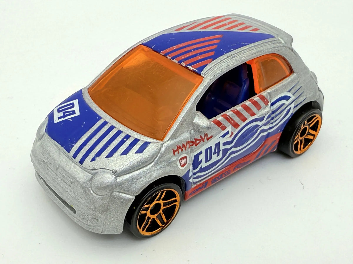 Fiat 500 Hot Wheels 2013 Srebrna 1:64 – zdjęcie 8