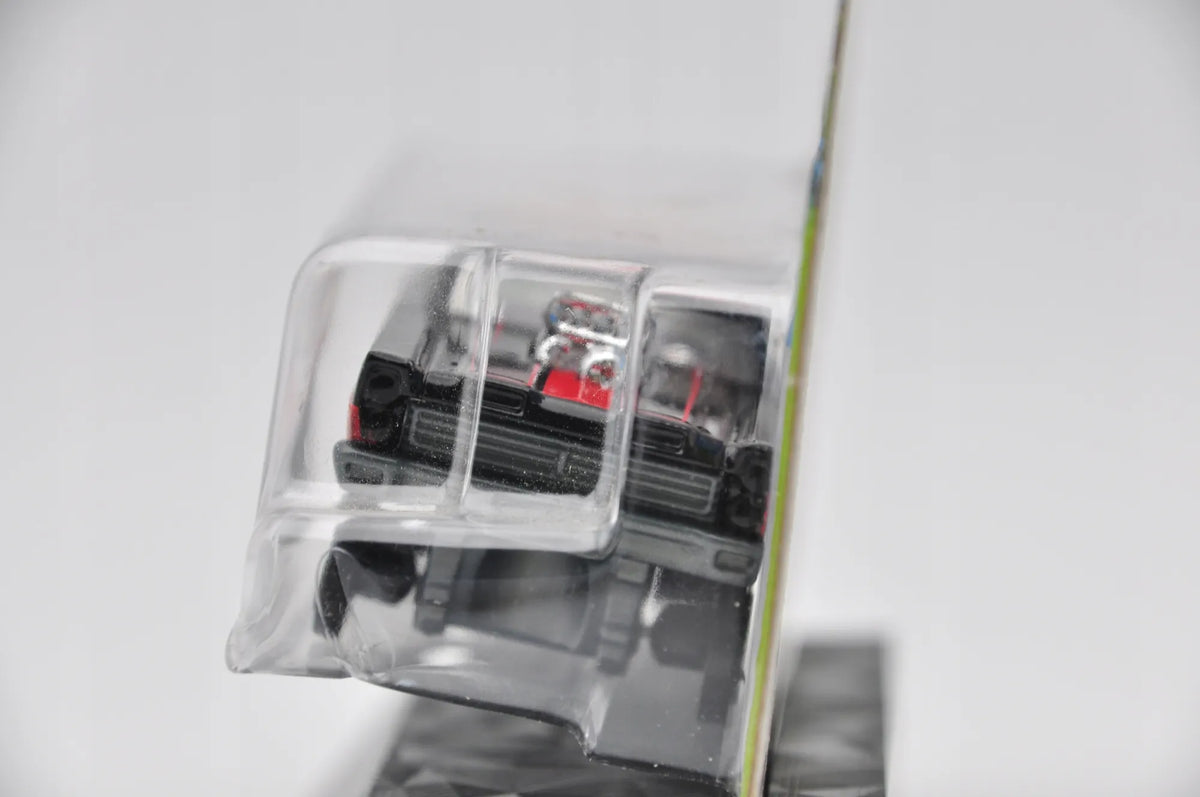 Chevrolet Nova Czarny 1:64 – zdjęcie 8