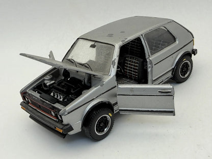 Volkswagen Golf GTI MK1 Mebetoys Srebrny 1:25 Made in Italy – zdjęcie 10