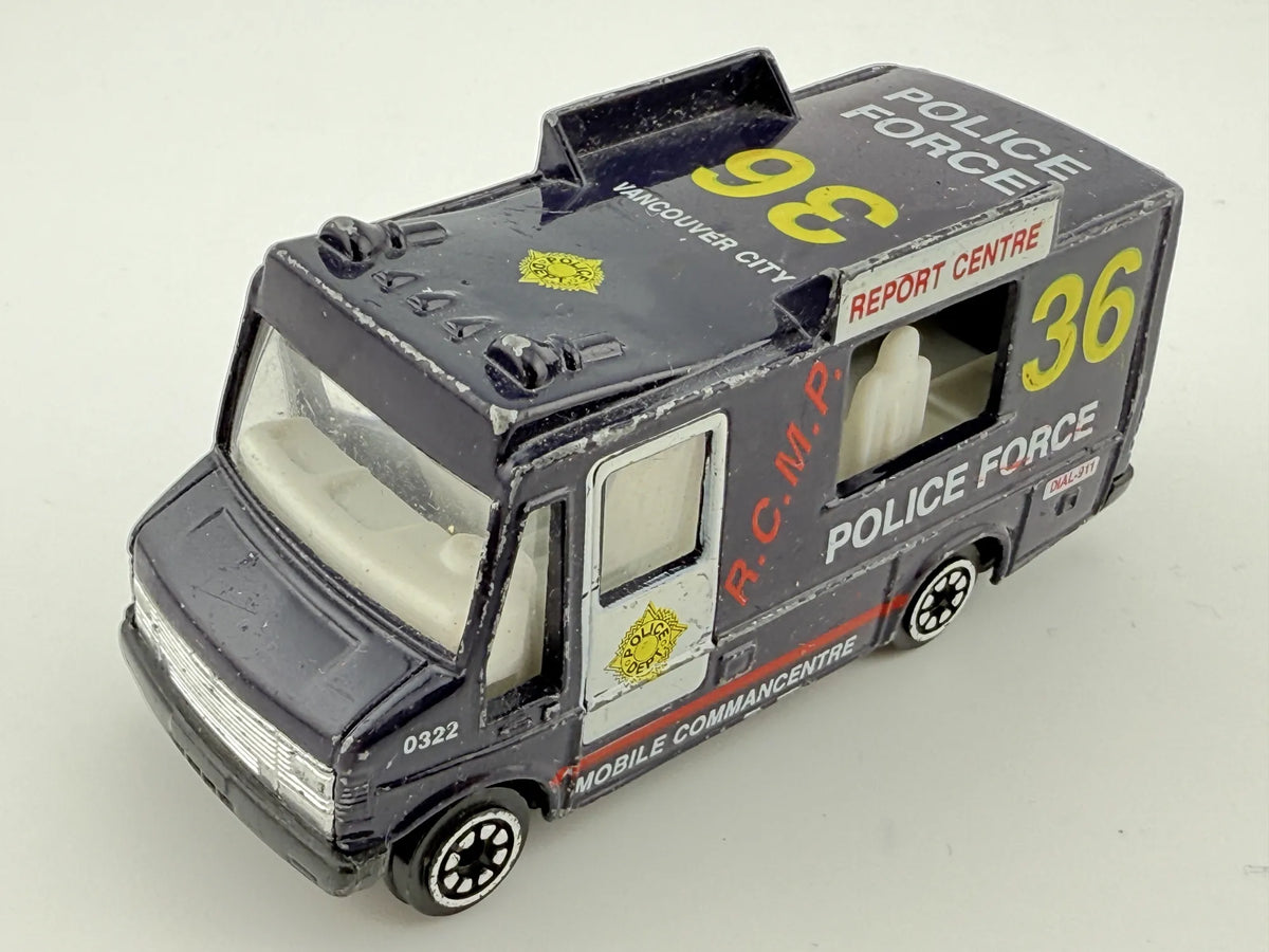 POLICE FORCE VAN Jak Mercedes 208 Kaczka, Die cast 07/10, 1:64, Resoraki – zdjęcie 8