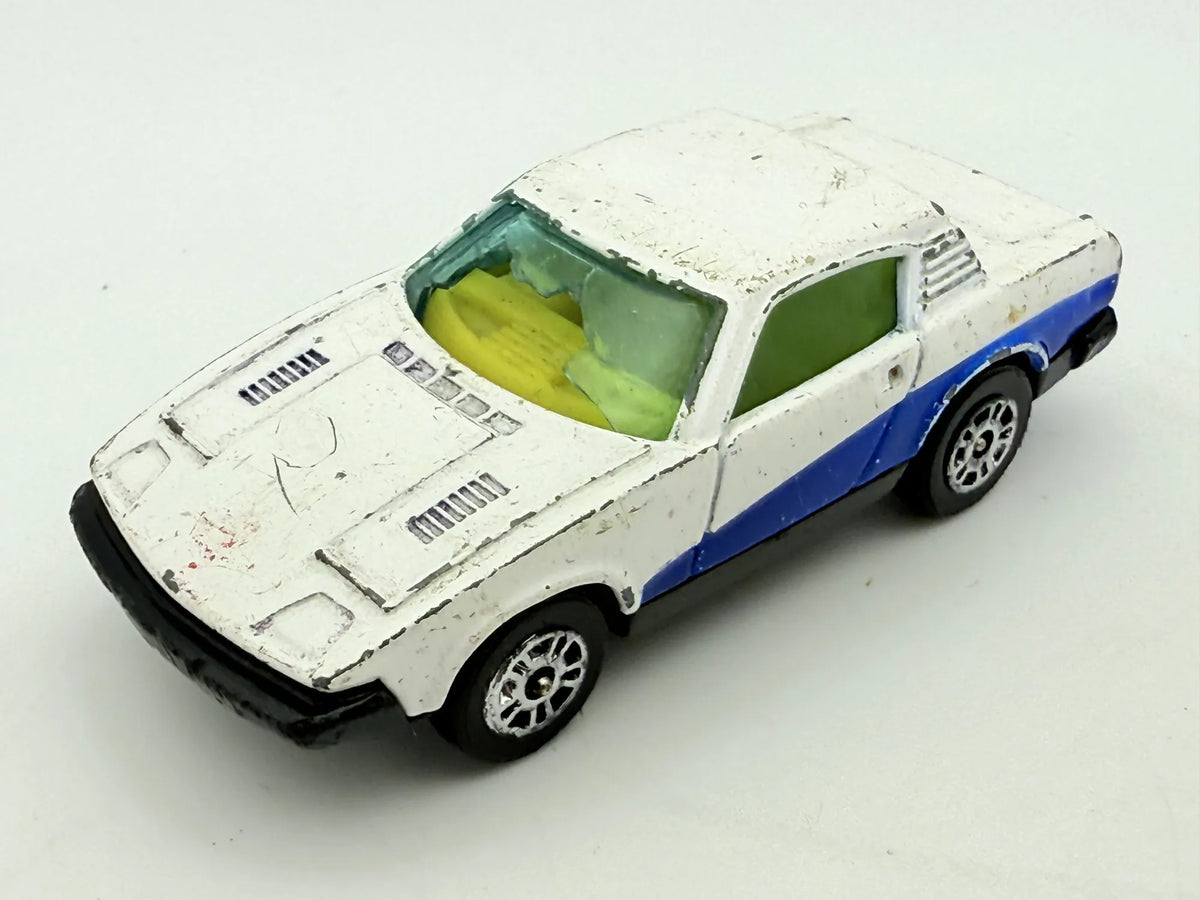 Triumph Tr7 Corgi Biała 1:64 Made in Wielka Brytania – zdjęcie 8