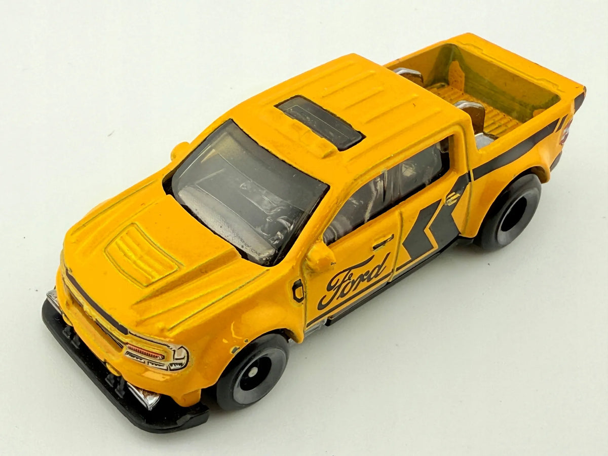 FORD MAVERICK CUSTOM, Hot Wheels, Resoraki, Die cast Hry78, Żółty, 1:64 – zdjęcie 10