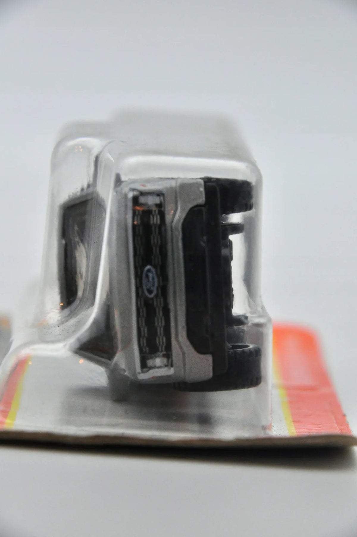 Ford F-150 SIKU Srebrny 1:55 – zdjęcie 7