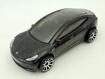 Tesla Model 3 Hot Wheels Czarna 1:64 – zdjęcie 10