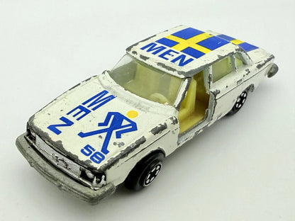 Sedan Wyścigowy Yatming Biały 1:64 – zdjęcie 8