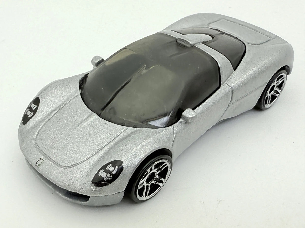 GMA T.33 Hot Wheels 2024 Srebrny 1:64 – zdjęcie 9