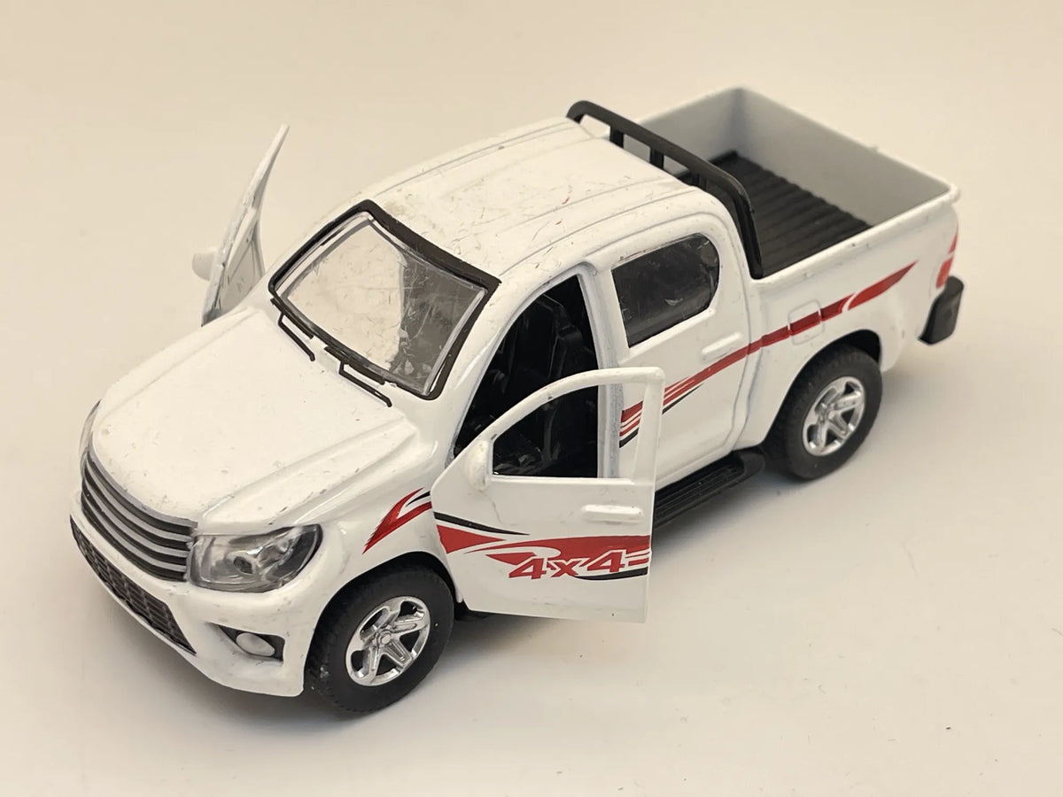 Jak Toyota Hilux Pickup 4X4, Resoraki, Die cast 1:36, biały – zdjęcie 8