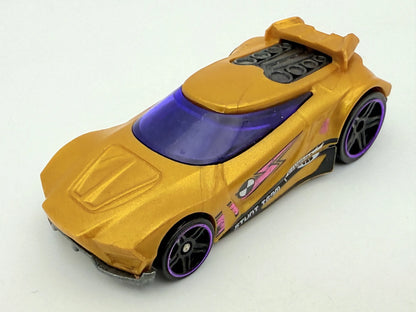 Chicane Hot Wheels Złoty 1:64 – zdjęcie 8