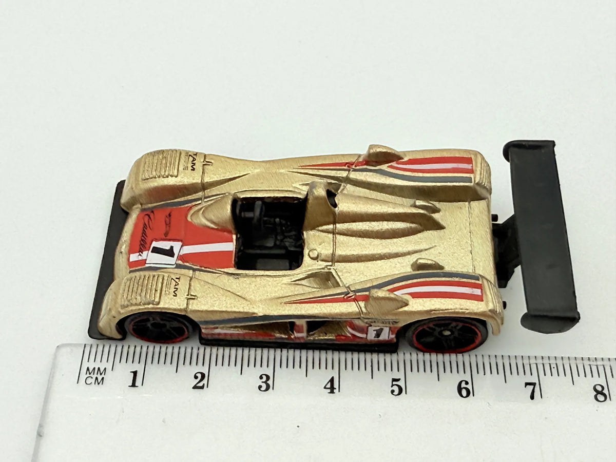 Cadillac Lmp Hot Wheels Złoty 1:64 – zdjęcie 3