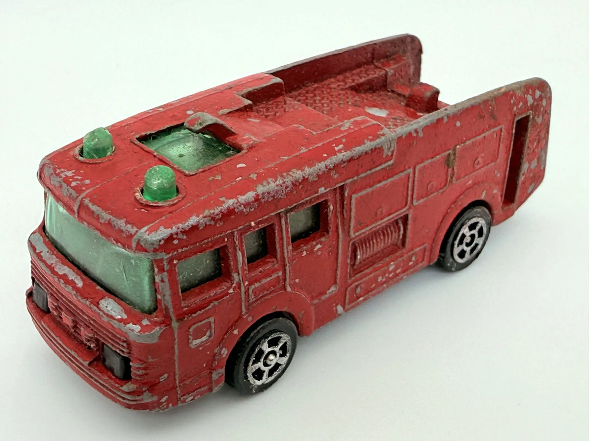 Fre Fire Tender Corgi Czerwony 1:64 Made in Wielka Brytania – zdjęcie 8