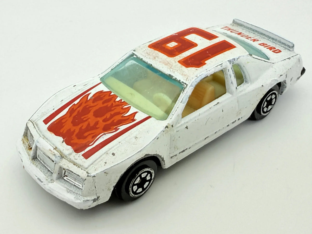 Thunder Bird Yatming Biały 1:64 – zdjęcie 10