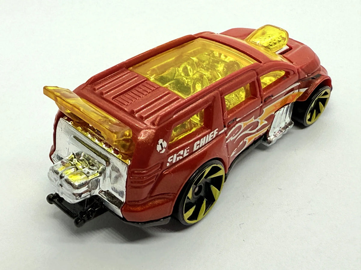 Nitro Tailgater Straż pożarna Hot Wheels 2014 Czerwony 1:64 – zdjęcie 2