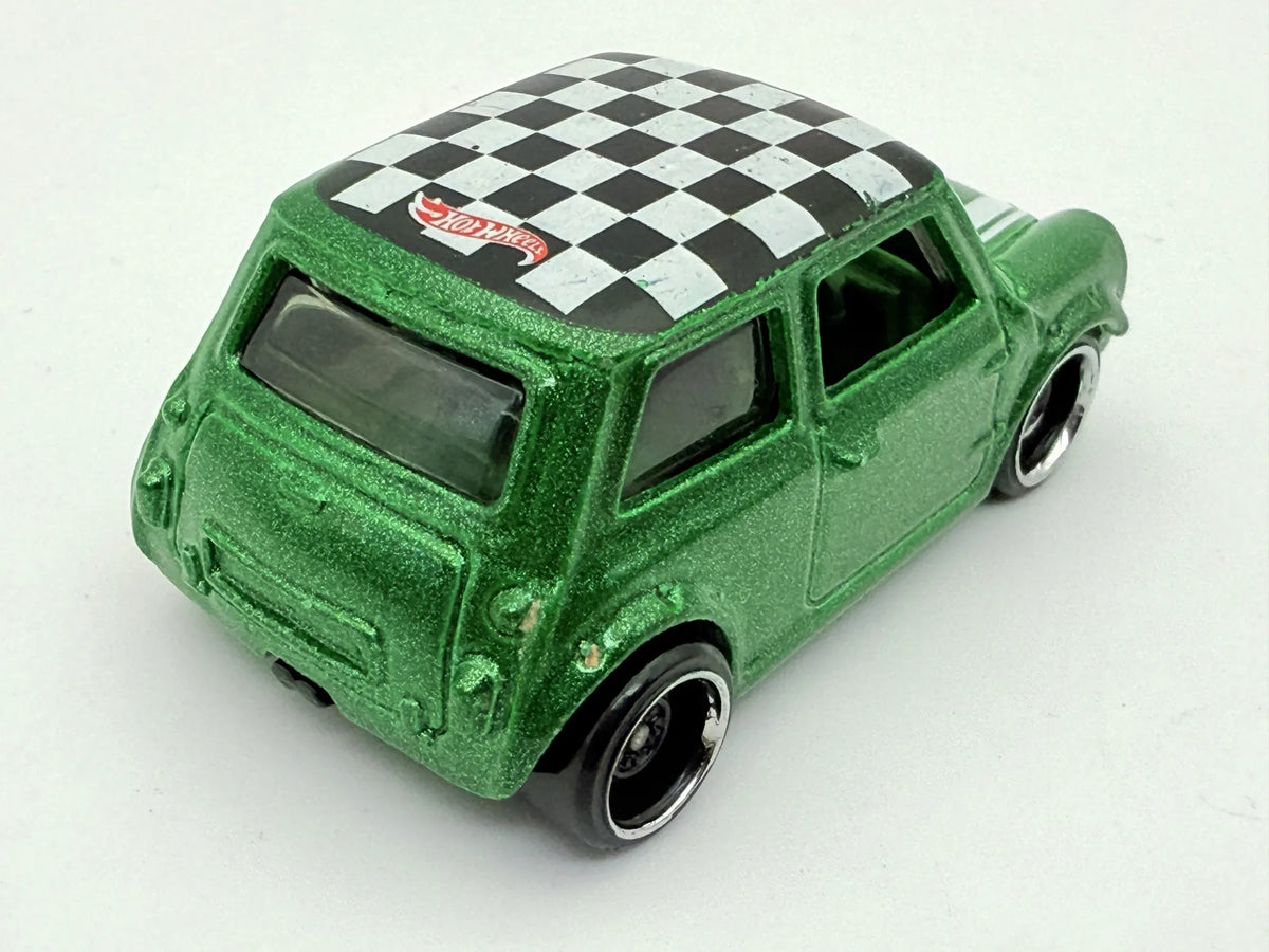 Morris Mini Hot Wheels Zielony 1:64 – zdjęcie 2