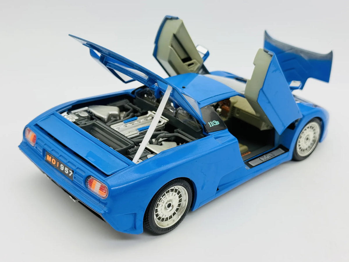 Bugatti EB110 Bburago 1991 1:18 Made in Italy Luzak Niebieski – zdjęcie 2