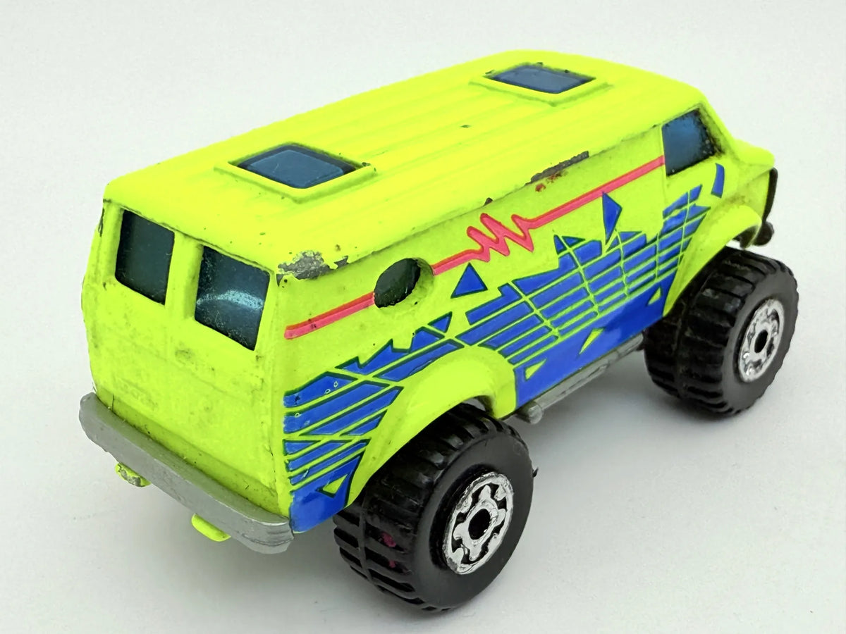 4X4 Chevy Van, Matchbox, die cast resoraki, 1:64 – zdjęcie 2