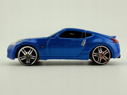 2009 Nissan 370Z Maisto 2009 Niebieski 1:64 – zdjęcie 2