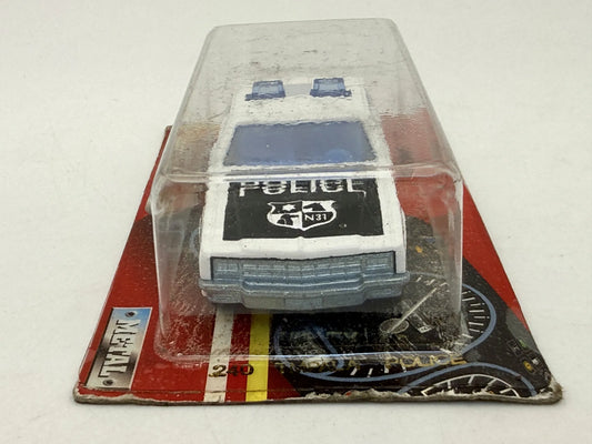 CHEVROLET IMPALA POLICE Serie 200 Policja Majorette '90 Biały 1:64 2xMetal – zdjęcie 2