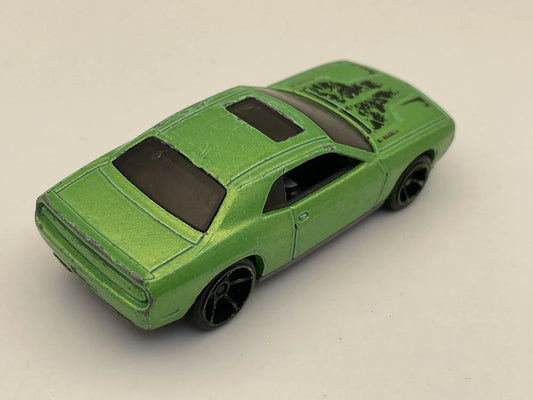 DODGE CHALLENGER SRT8, Hot Wheels, Resoraki, Die cast, Zielony 1:64 – zdjęcie 2