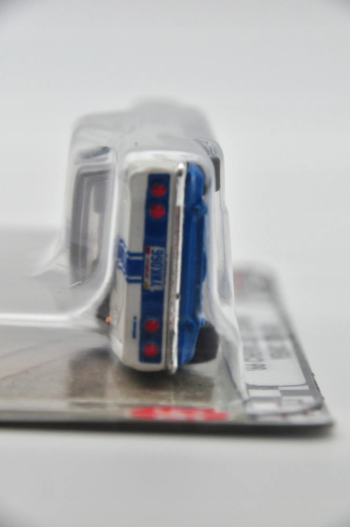 Volkswagen Kool Kombi Hot Wheels Biały 1:64 – zdjęcie 2