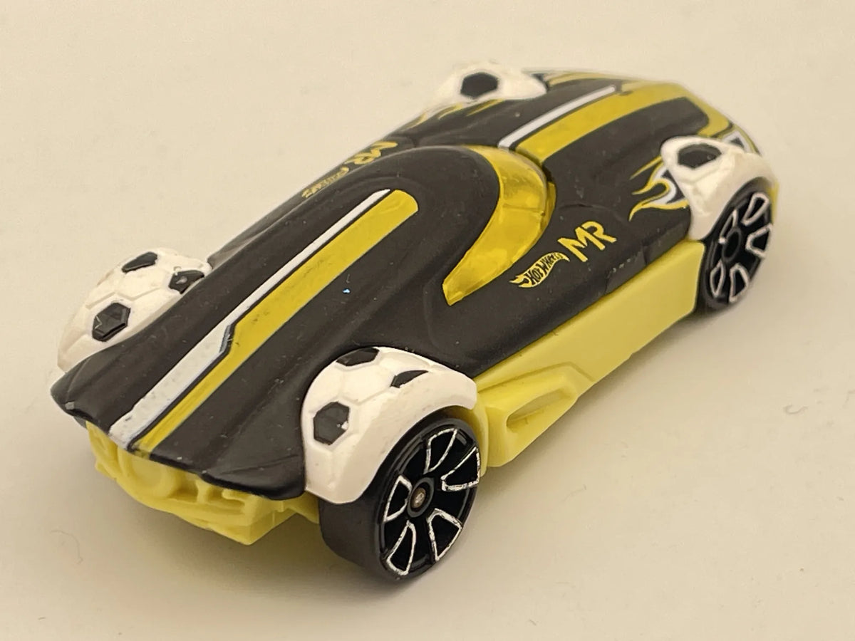 MR11 - Marco Reusa, Futbol Hot Wheels, Die cast BDD12, Czarno-Żółty, 1:64 – zdjęcie 2