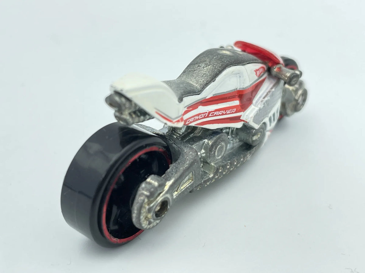 CANYON CARVER, MOTOCYKL, Hot Wheels, Resoraki, Die cast, Srebrny, 1:64 – zdjęcie 2