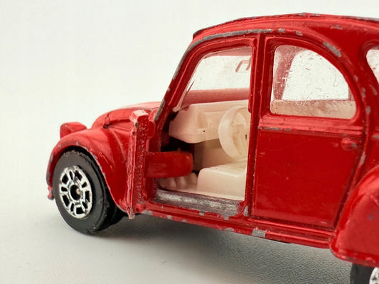 Citroen 2Cv6 Corgi Czerwony 1:43 Made in Gt Britain – zdjęcie 2