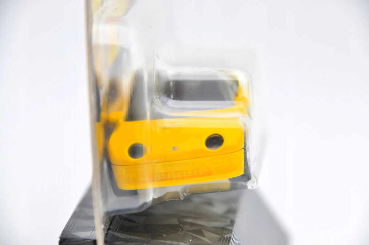 1992 MAZDA AUTOZAM AZ-1 Matchbox 2024 Żółty 1:64 – zdjęcie 2