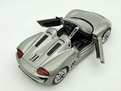 Porsche 918 Spyder Welly Srebrny 1:43 – zdjęcie 2