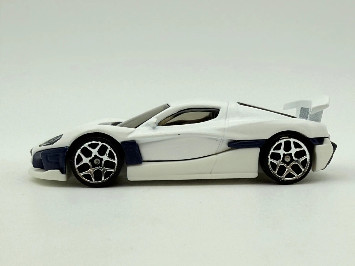 Rimac Nevera Hot Wheels Biała 1:64 – zdjęcie 2