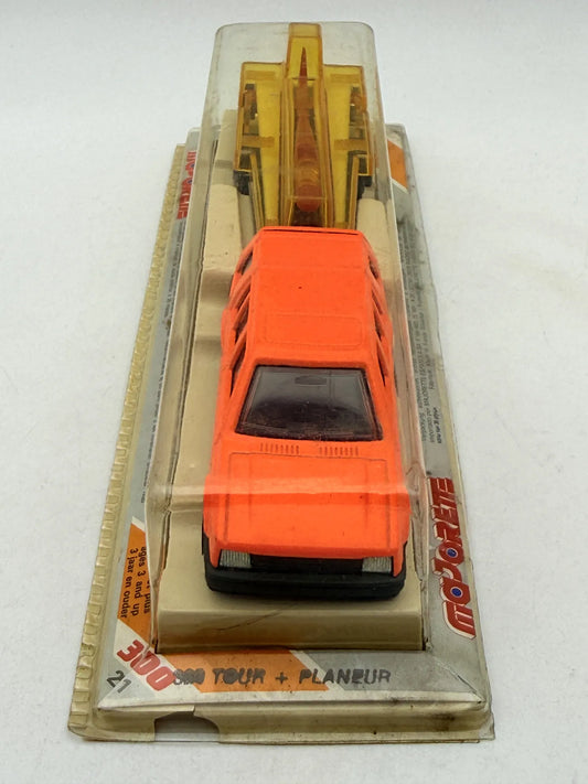 TOYOTA 4WDTERCEL Z PRZYCZEPĄ NA SZYBOWIEC Majorette '80 1:60 Made in France – zdjęcie 2