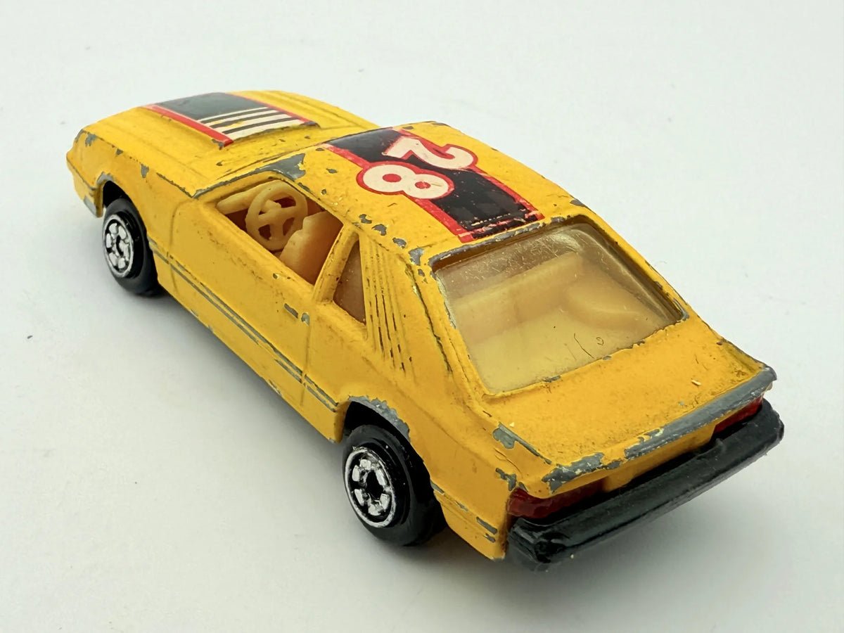 Ford Mustang Yatming Żółta 1:64 – zdjęcie 2