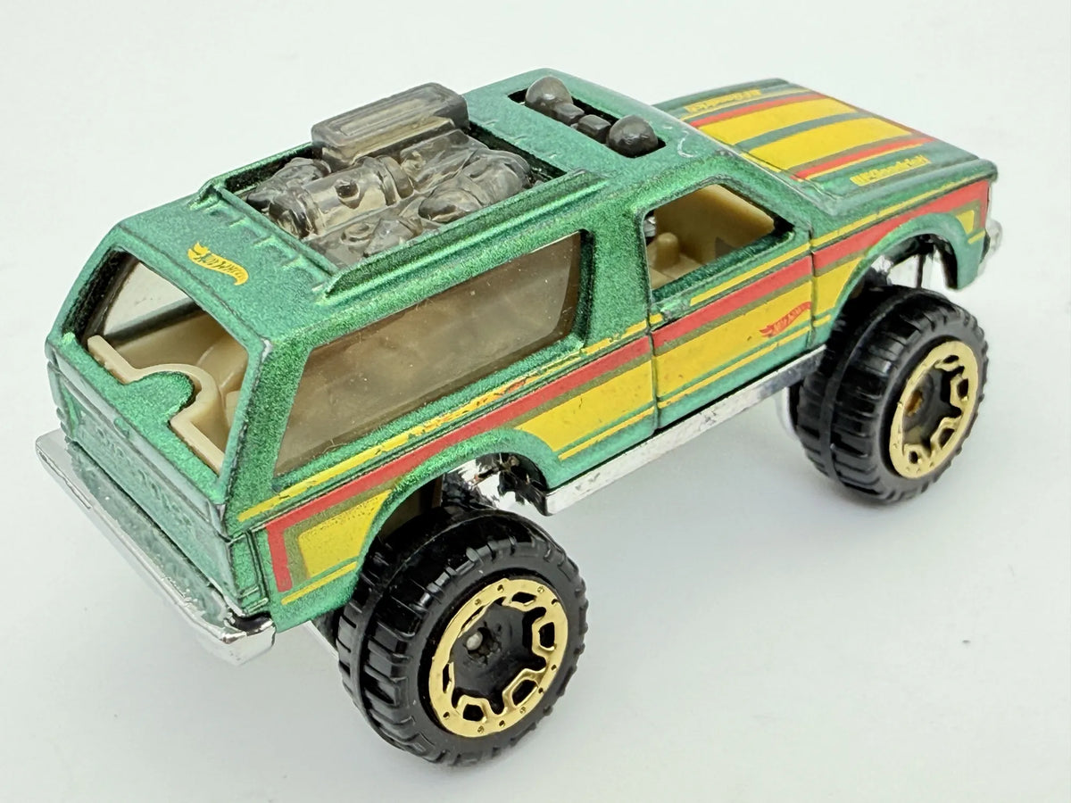 1983 CHEVY BLAZER 4X4, Hot Wheels 2015, Die cast 91983, Zielony, 1:64 – zdjęcie 2
