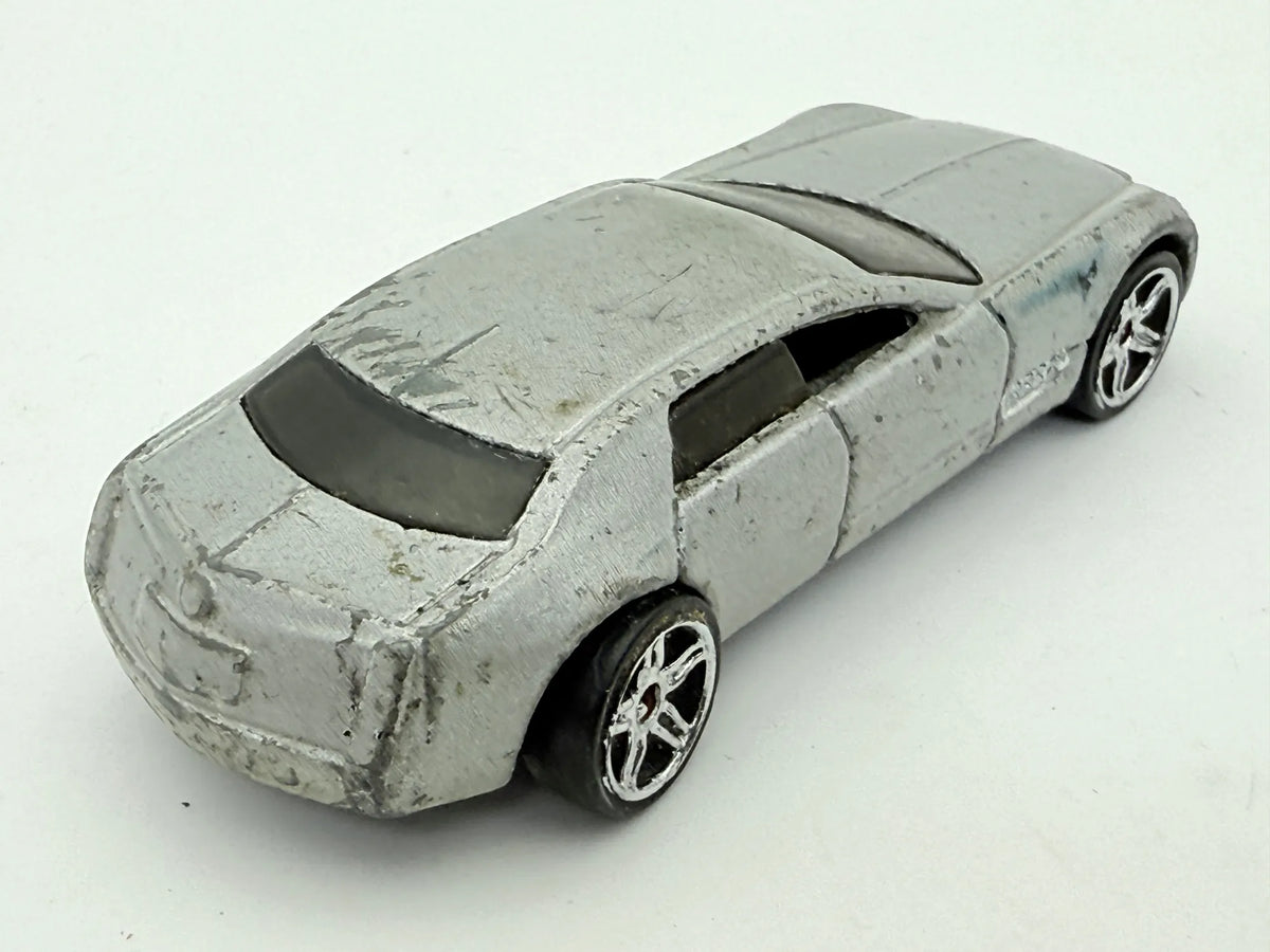 Cadillac V-16 Hot Wheels Srebrny 1:64 – zdjęcie 2