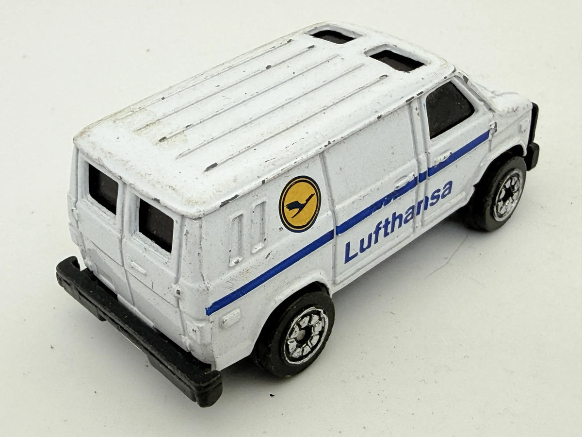 US VAN LUFTHANSA AIRPORT, Old Welly, Die cast, Biały, 1:64, Resoraki – zdjęcie 3