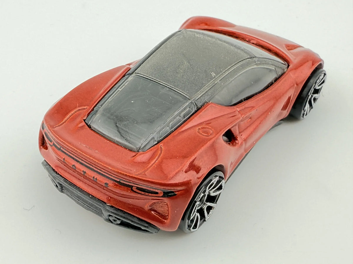 LOTUS EMIRA, Hot Wheels 2022, Die cast HCTOO, Czerwony, 1:64, Resoraki – zdjęcie 2