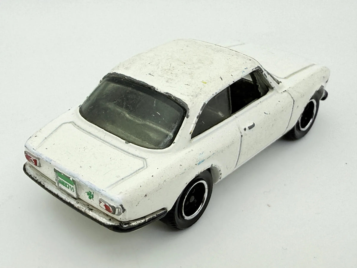 Alfa Romeo Giulia Sprint Gta, Matchbox, die cast resoraki, 1:60 – zdjęcie 2