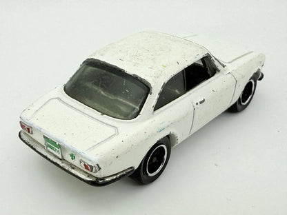 Alfa Romeo Giulia Sprint Gta, Matchbox, die cast resoraki, 1:60 – zdjęcie 2