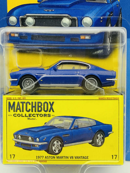 1977 Aston Martin V8 Vantage Matchbox 2024 1:64 Blister Niebieski – zdjęcie 2